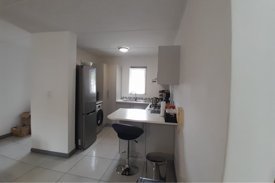 To Let 2 Bedroom Property for Rent in Parklands East Western Cape